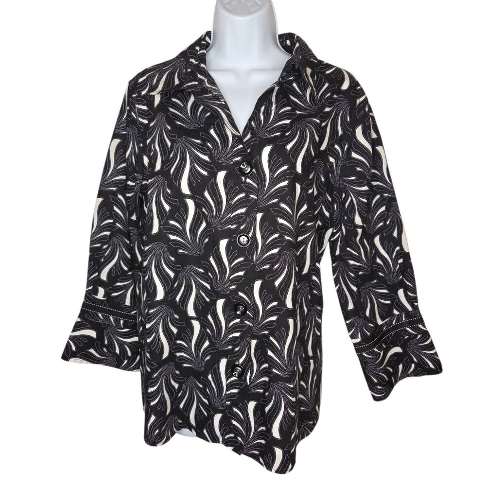 Foxcroft Wrinkle Free Shaped Fit 14W Black White Graphic Print Button Shirt NWOT